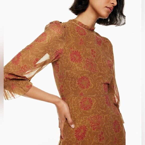 Aritzia Wilfred Swept Floral Mini Dress - Picture 2 of 10